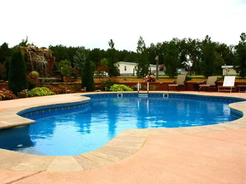 custom built pool by johnson pools and spas